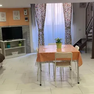 Casa Kitea Dom wakacyjny Katania